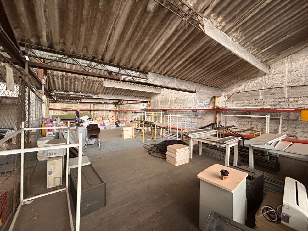 Arriendo Bodega en el sector Estadio - Medellin — foto 3