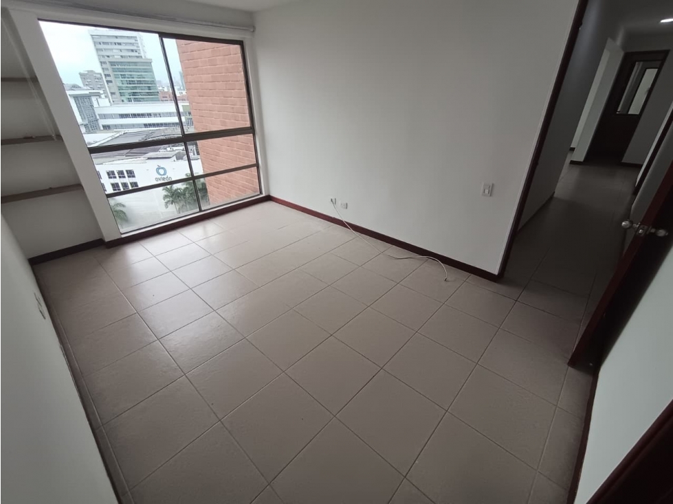 Arriendo apartamento en el Poblado, sector Oviedo.