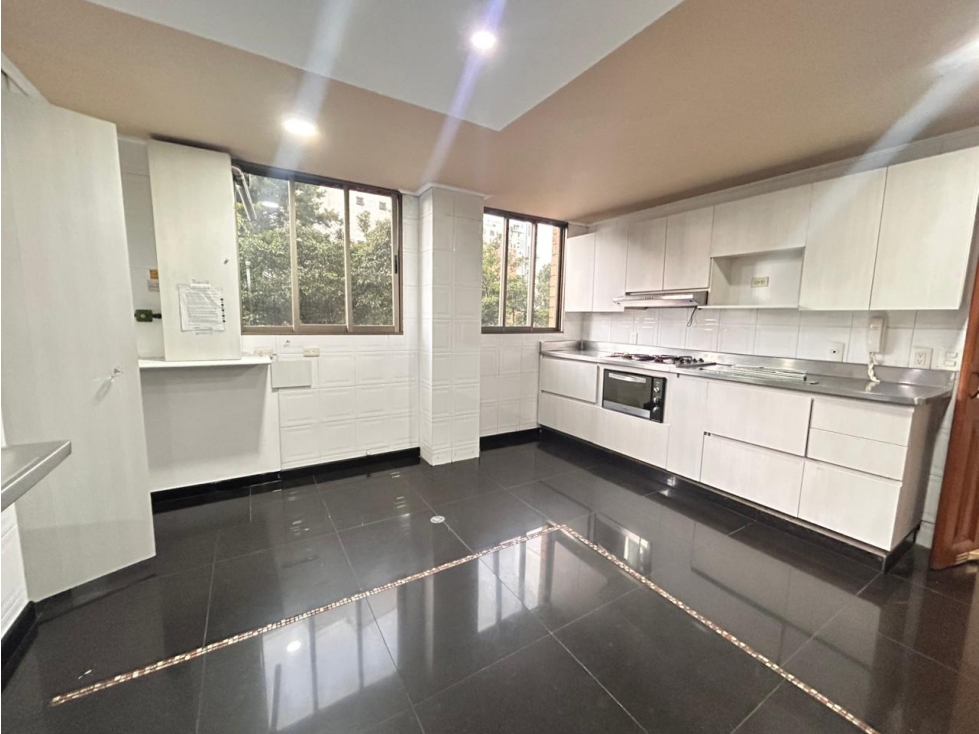 Arriendo apartamento en el Poblado, sector Milla de Oro — foto 6