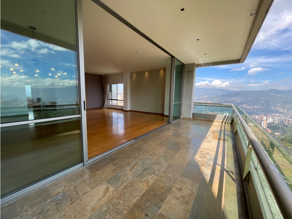 Venta de apartamento, en el Poblado, sector Los balsos — foto 2