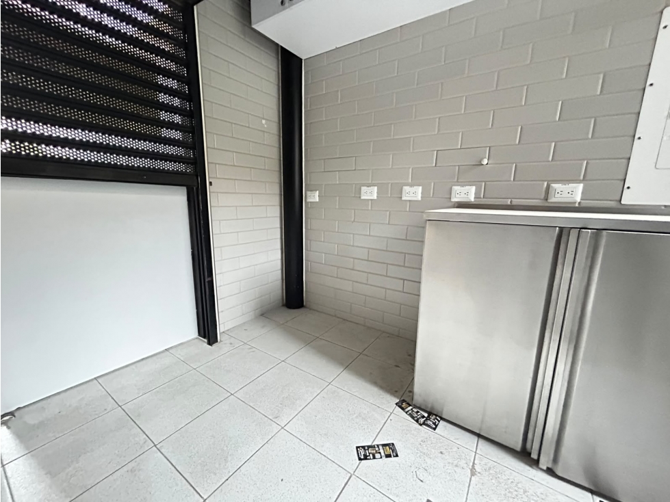 Arriendo Burbuja comercial sector Ciudad del Rio - Medellin — foto 6