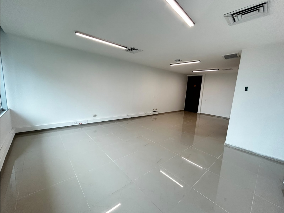 Arriendo de Oficina en Oviedo - Medellín — foto 6