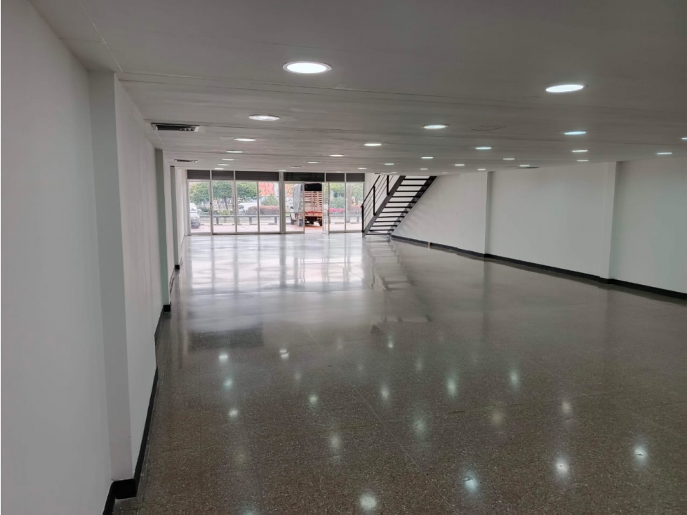 Arriendo de local comercial Guayabal- Medellín — foto 3