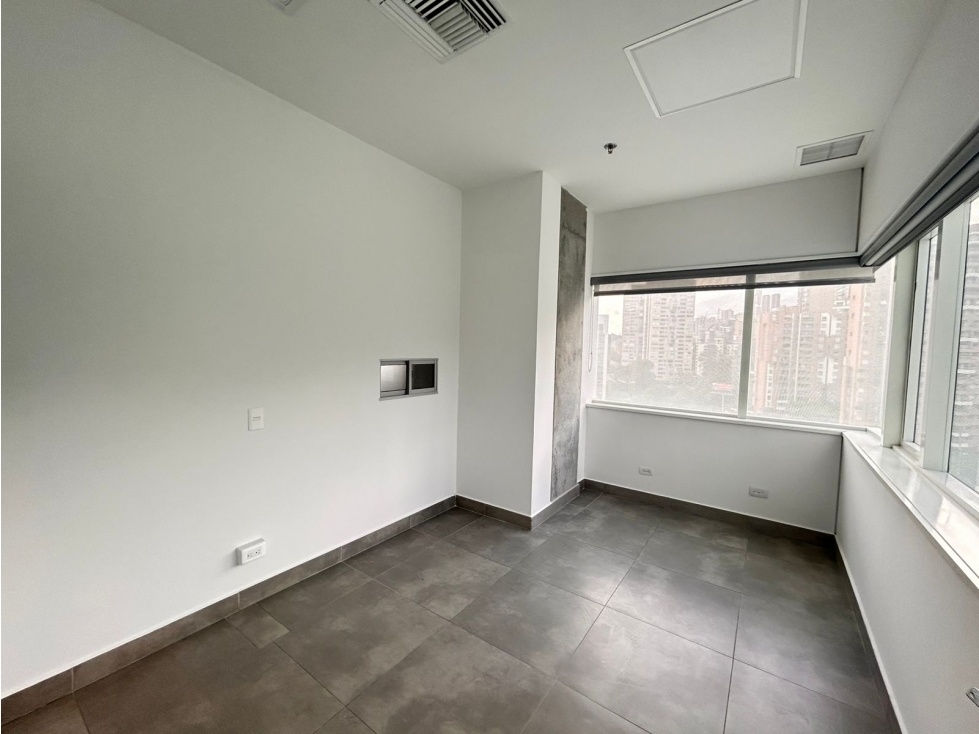 Arriendo Oficina en el Poblado - Medellín — foto 6