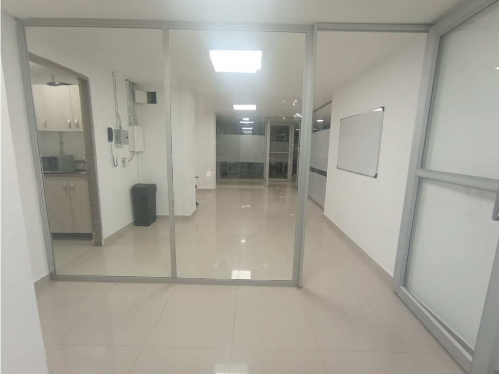 Arriendo de oficina en Medellin, sector Estadio — foto 5