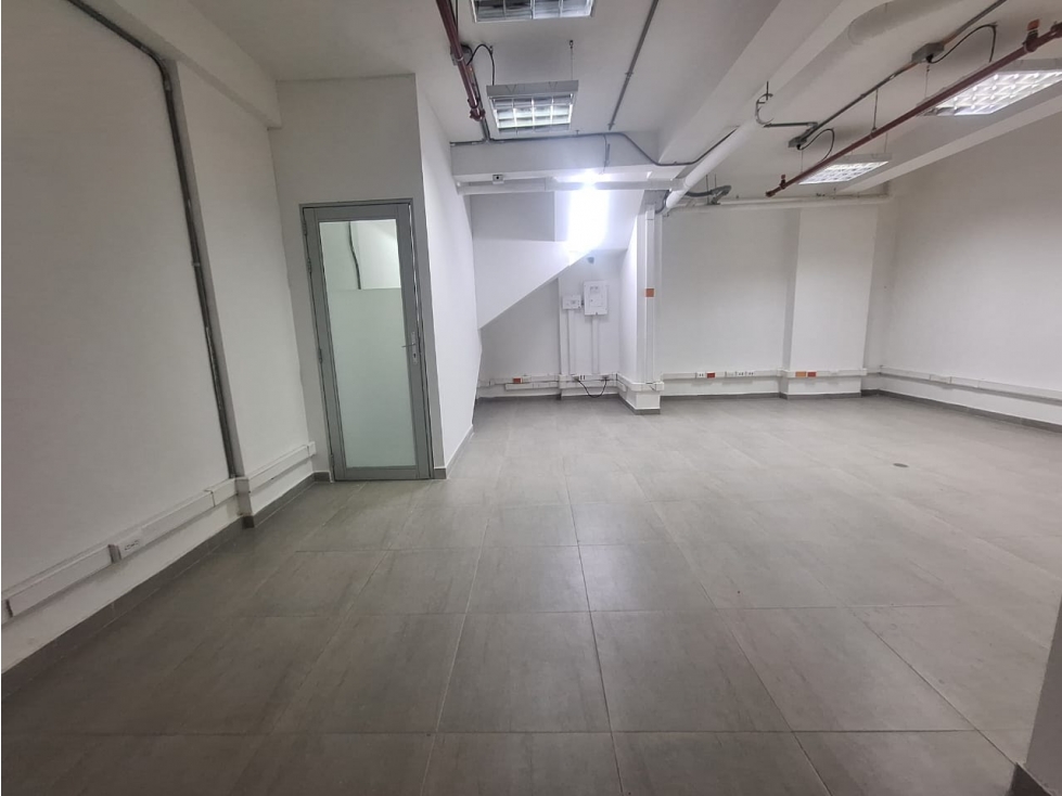 Arriendo Local comercial en Ciudad Del Rio - Medellin — foto 4