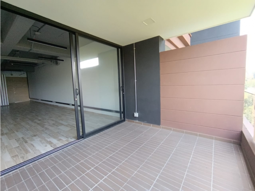 Arriendo de oficina en el Alto de las palmas — foto 4