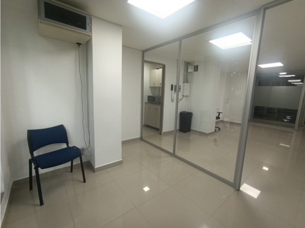 Arriendo de oficina en Medellin, sector Estadio — foto 6