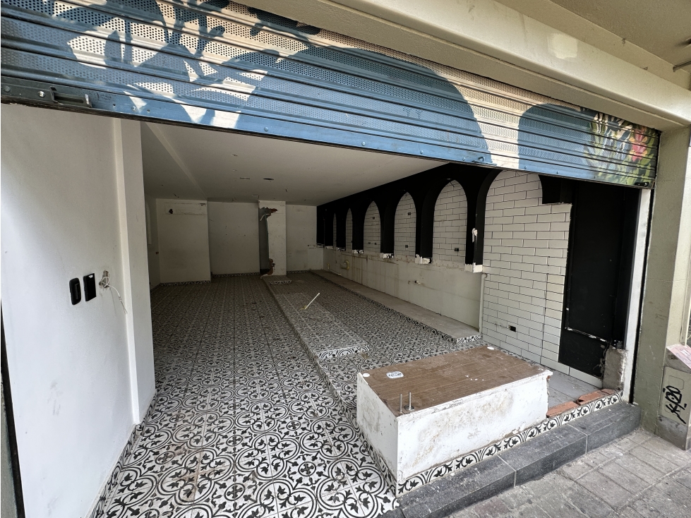 Arriendo de local en el Poblado