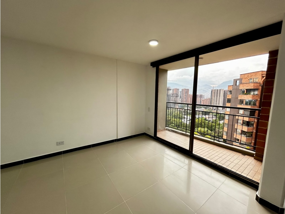 Arriendo de Apartamento en el Poblado, Sector Castropol — foto 4