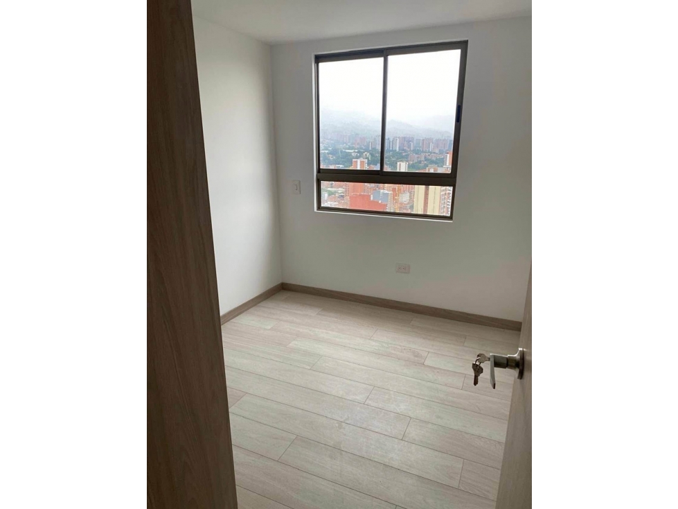 Venta de Apartamento en Sabaneta - Alto Las Flores — foto 3