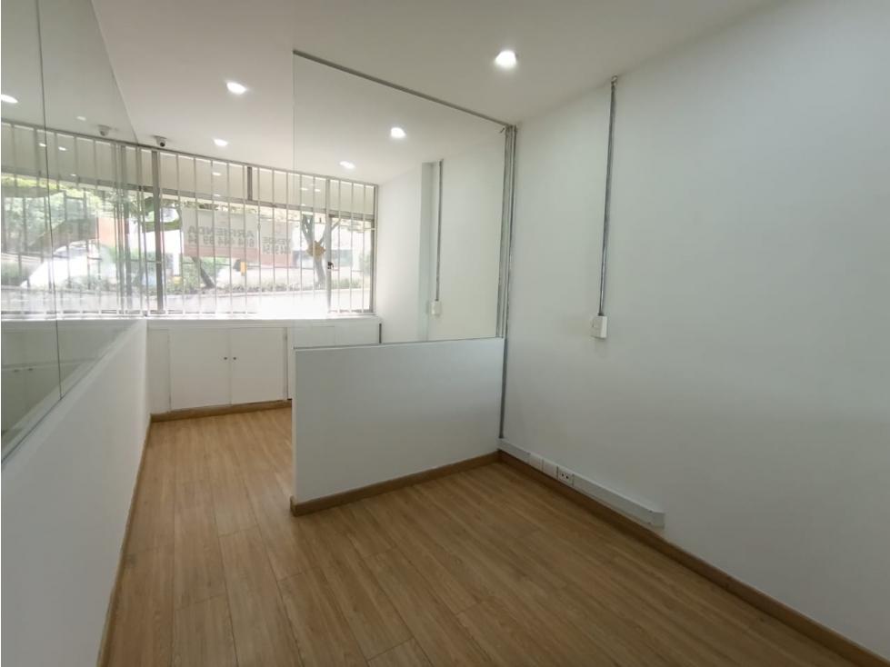 Arriendo y venta de Oficina en el Poblado - Medellin — foto 5