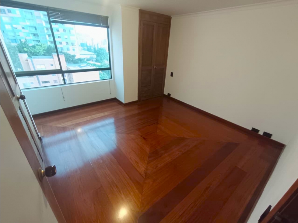 Arriendo de apartamento en el Poblado, sector los balsos. — foto 2