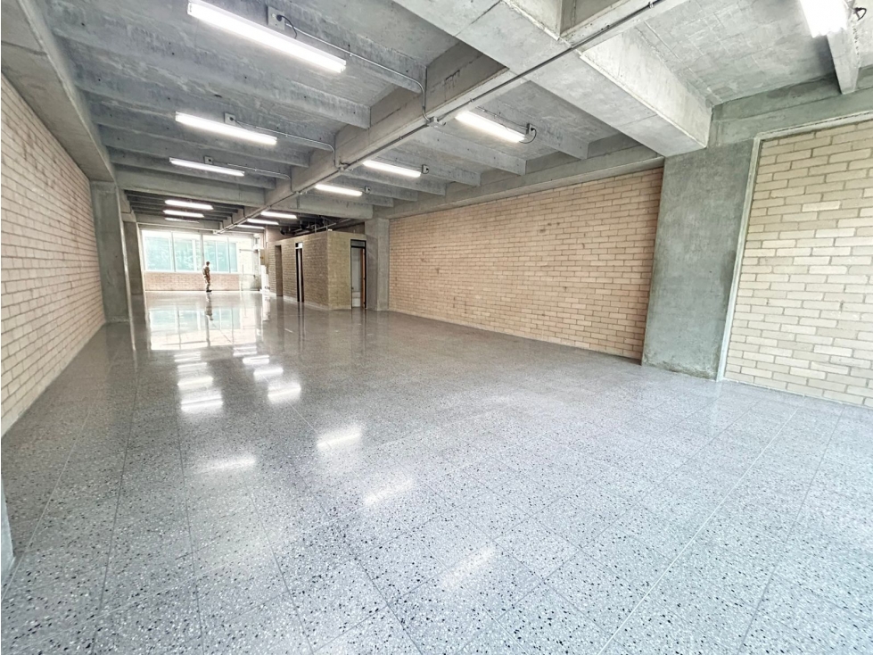 Arriendo de Oficina en Guayabal - Medellín — foto 5