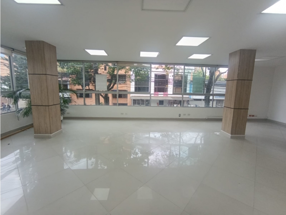 Arriendo de oficina en Medellin, sector Estadio — foto 2