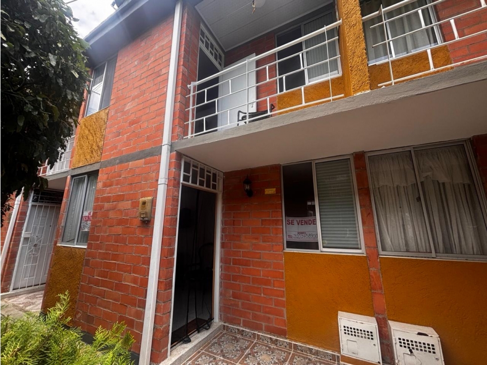 SE VENDE CASA EN SENDEROS DE LAS ACACIAS, GIRARDOT. — foto 2
