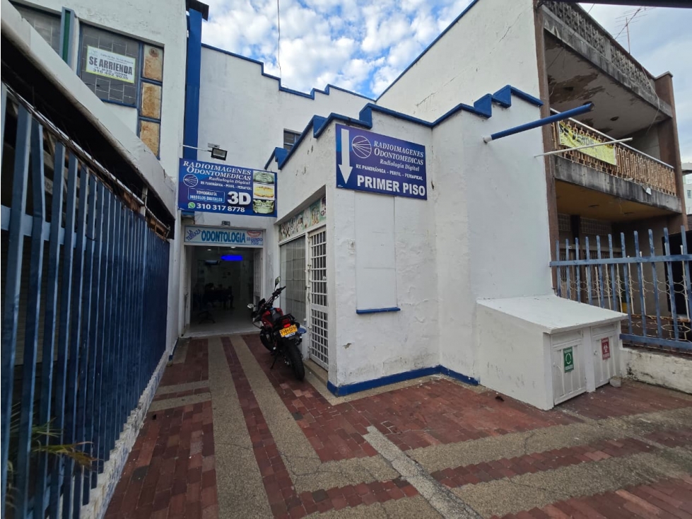 SE VENDE GRAN PREDIO EN EL BARRIO GRANADA - 3