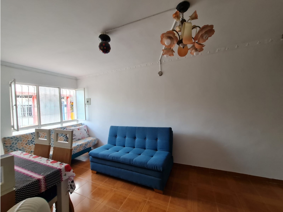 SE VENDE AMPLIA CASA EN EL KENNEDY - 5