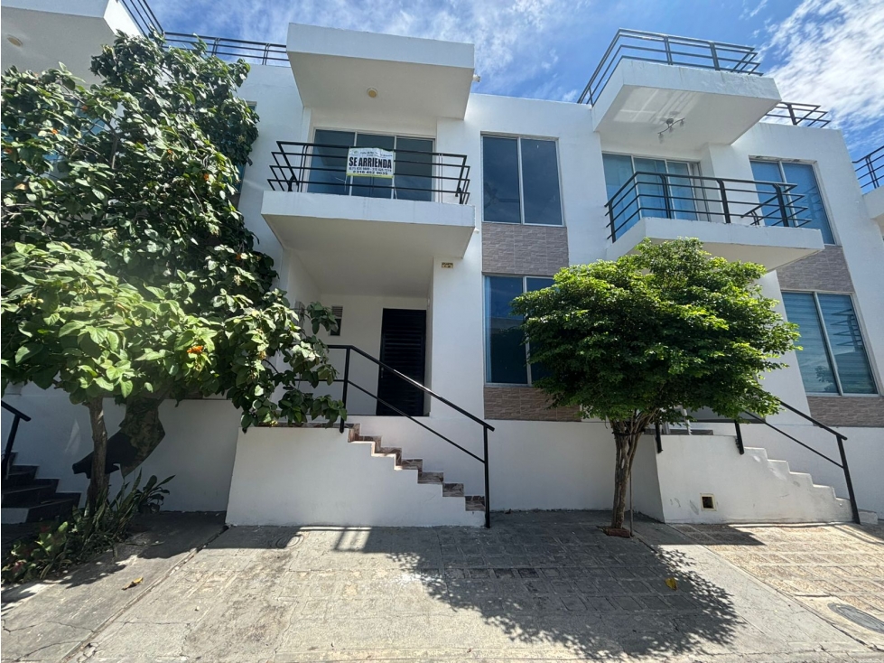 SE ARRIENDA HERMOSA CASA EN EL CONDOMINIO ATLANTIS, GIRARDOT - 3
