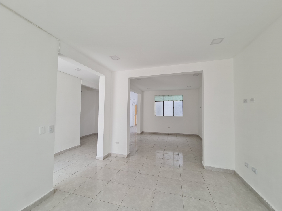 SE ARRIENDA CASA COMERCIAL EN EL BARRIO SUCRE, GIRARDOT - 5