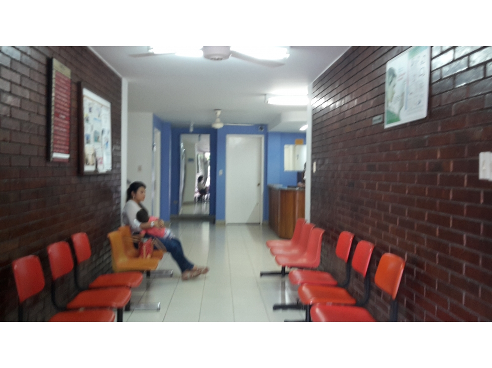 SE VENDE O ARRIENDA AMPLIO CONSULTORIO EN EL GRANADA, GIRARDOT - 4