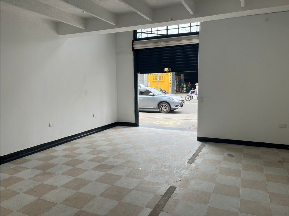 LOCAL COMERCIAL CARRERA DECIMA - 5