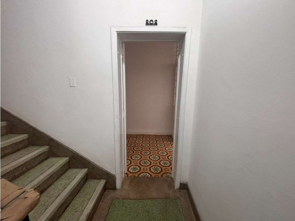 SE ARRIENDA CONFORTABLE APARTAMENTO EN EL CENTRO — foto 4