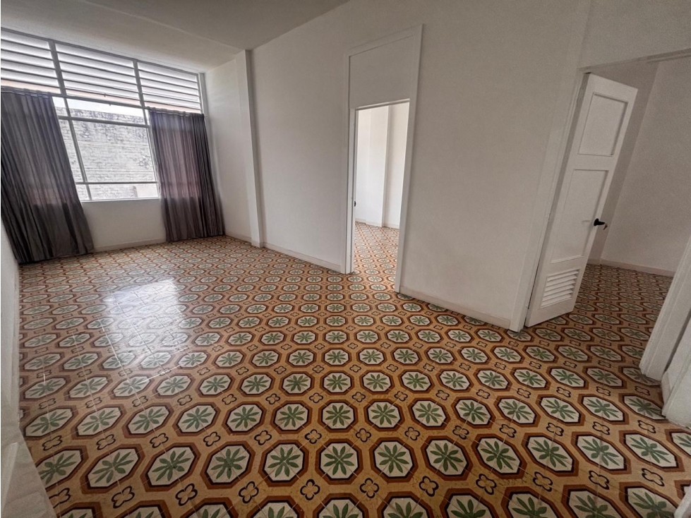 SE ARRIENDA ACOGEDOR APARTAMENTO EN EL CENTRO