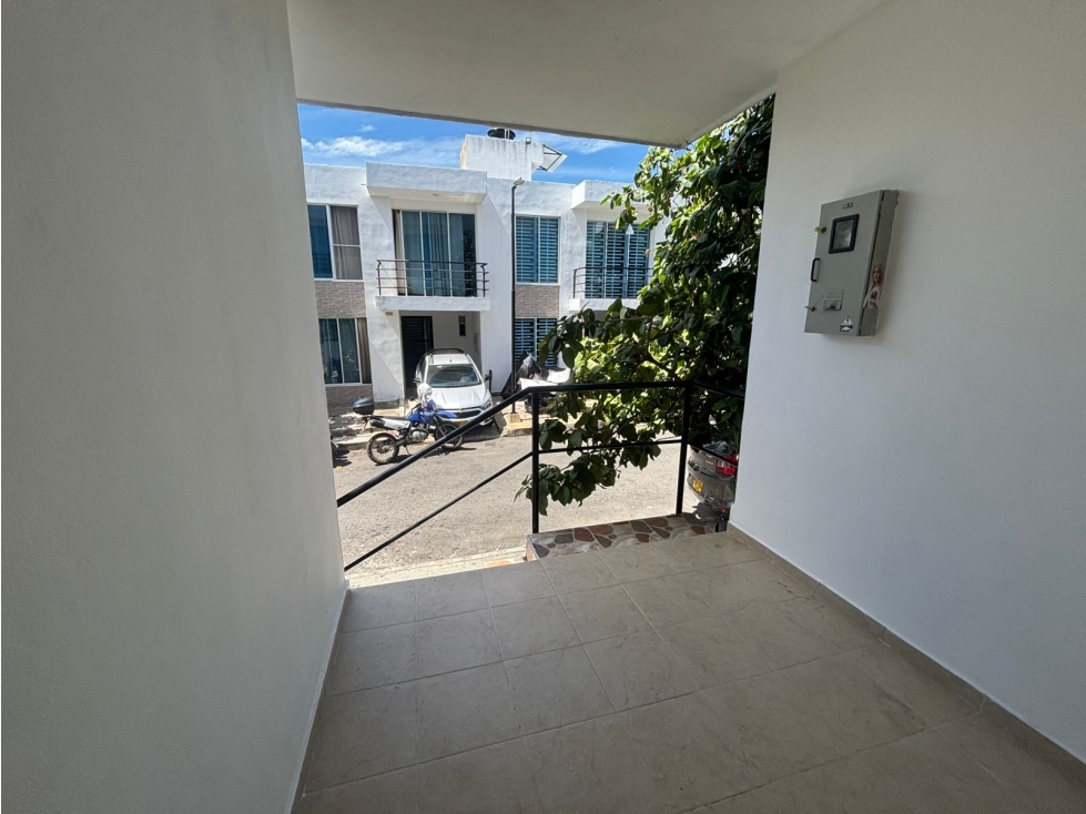SE ARRIENDA HERMOSA CASA EN EL CONDOMINIO ATLANTIS, GIRARDOT - 4