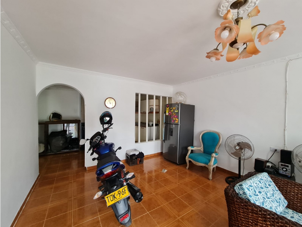 SE VENDE AMPLIA CASA EN EL KENNEDY - 4