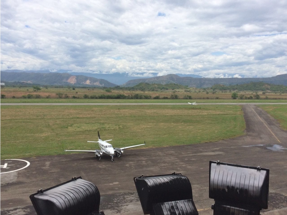 SE VENDE LOTE COLINDANTE CON EL AEROPUERTO SANTIAGO VILLA - 2