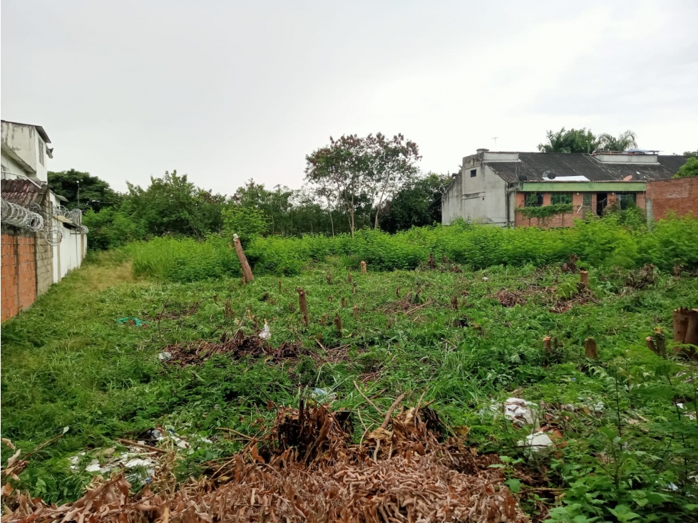 SE VENDE LOTE EN BARRIO SAN FERNANDO DE GIRARDOT - 2