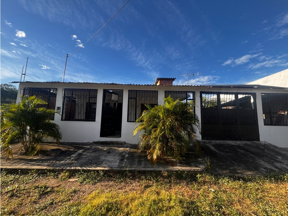 SE VENDE CASA LOTE EN ISLA DEL SOL, RICAURTE - 2