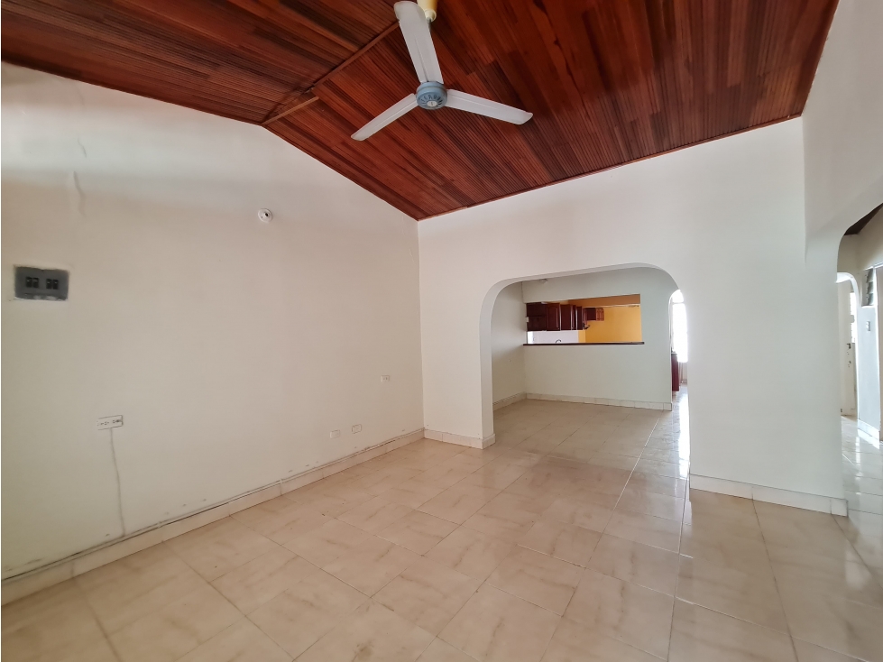 SE ARRIENDA AMPLIA CASA EN EL BARRIO KENNEDY, DE GIRARDOT. — foto 6