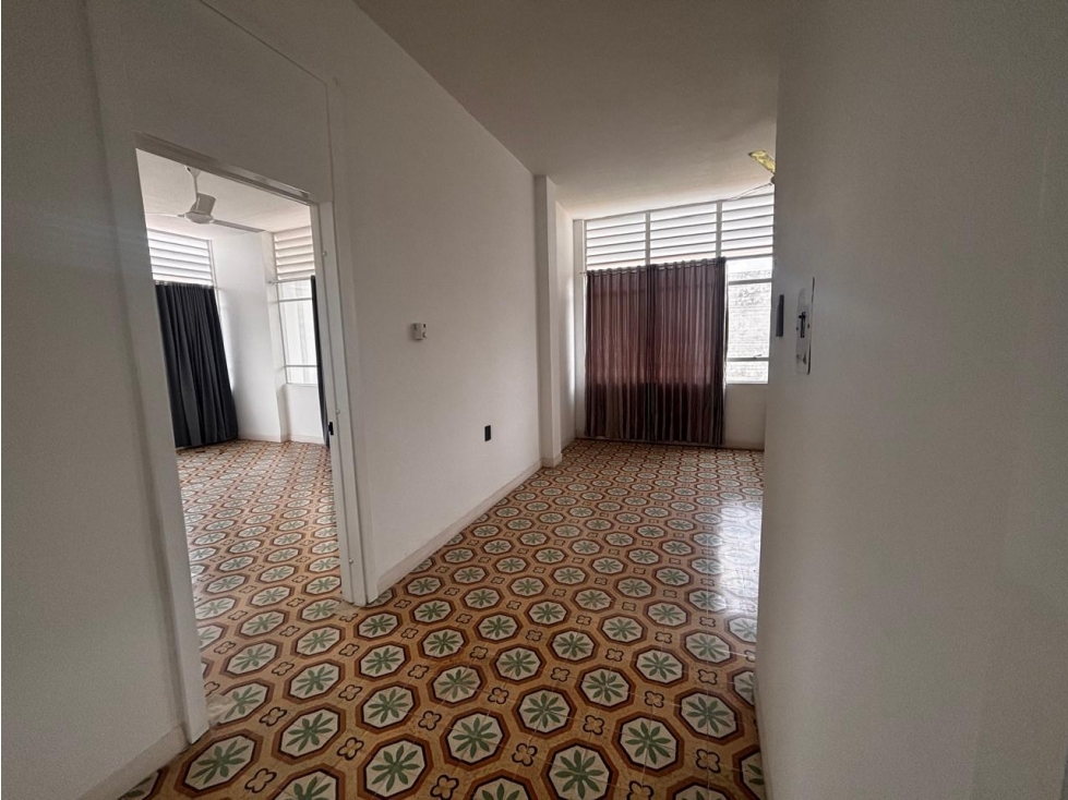 SE ARRIENDA AGRADABLE APARTAMENTO EN EL CENTRO — foto 5