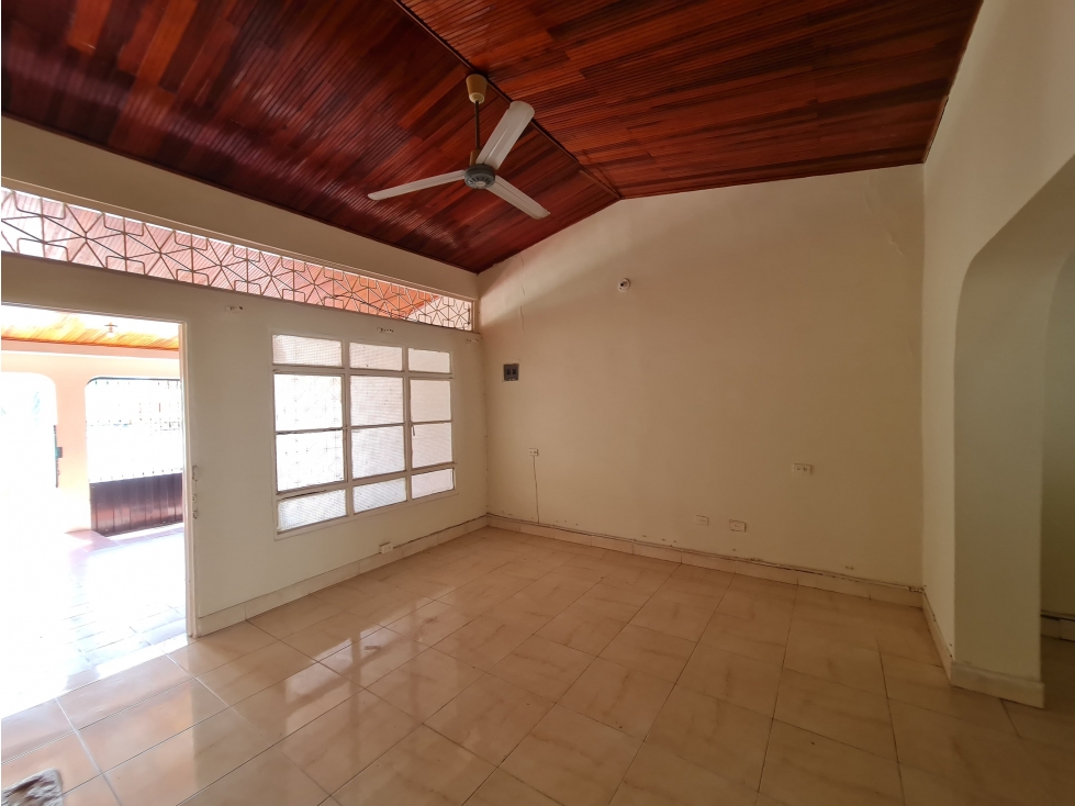 SE ARRIENDA AMPLIA CASA EN EL BARRIO KENNEDY, DE GIRARDOT. — foto 5