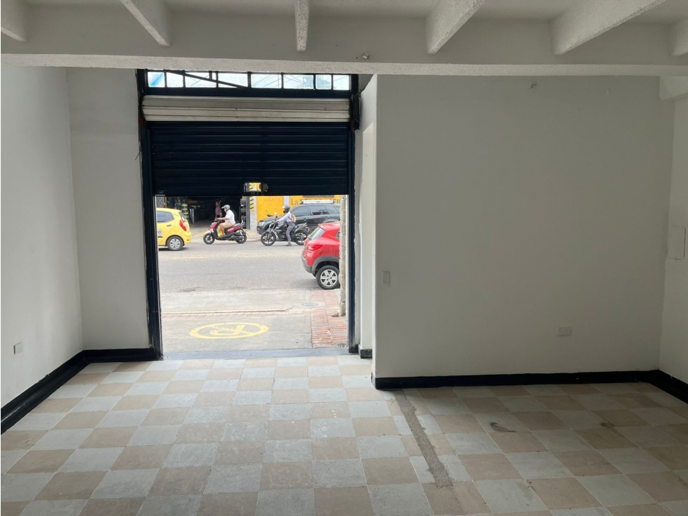 LOCAL COMERCIAL CARRERA DECIMA - 4