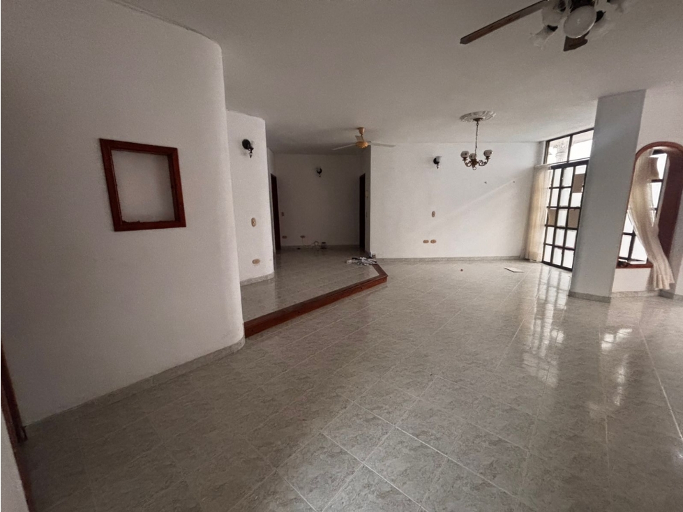 SE ARRIENDA COMODO APARTAMENTO EN VILLA SOFIA, EN EL GRANADA — foto 3