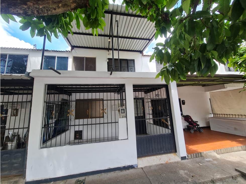 SE VENDE O ARRIENDA CASA EN LA ESPERANZA, GIRARDOT
