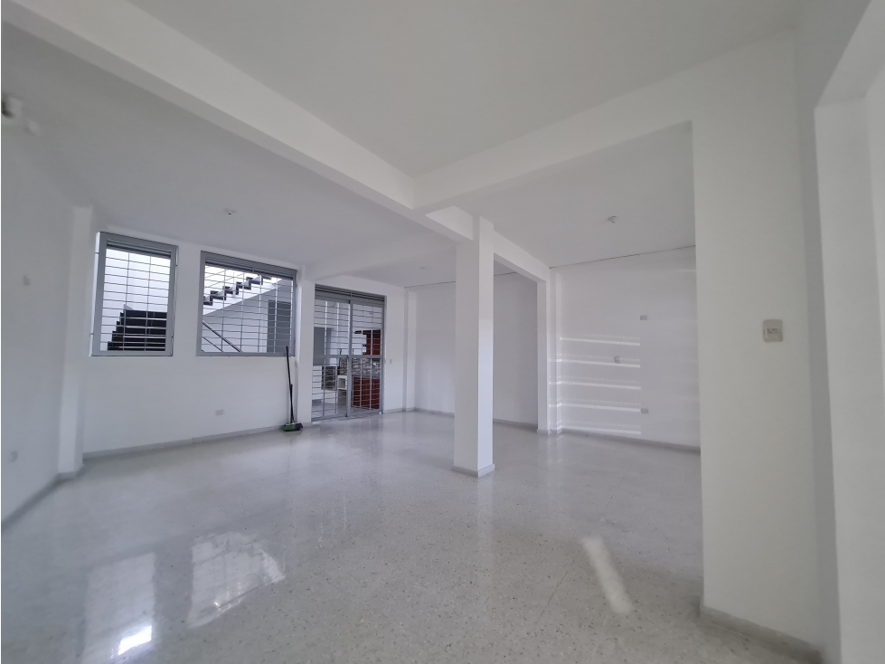 SE ARRIENDA APARTAMENTO CON LOCAL EN ALTO DEL ROSARIO - 4
