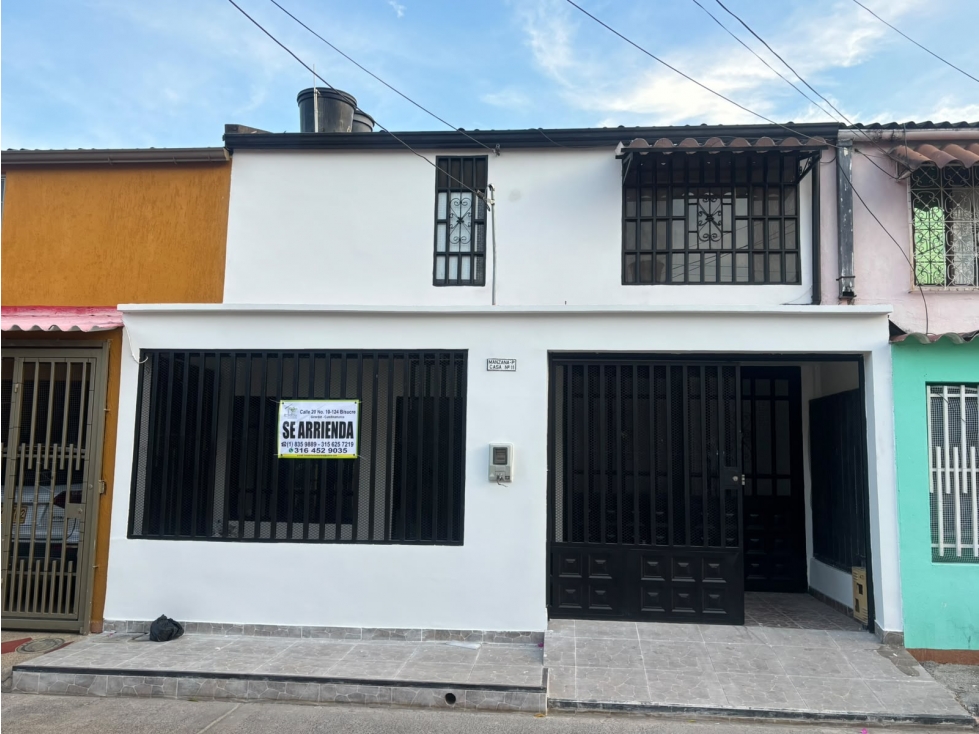 SE ARRIENDA ACOGEDORA CASA EN EL BARRIO CAMBULOS, DE GIRARDOT.