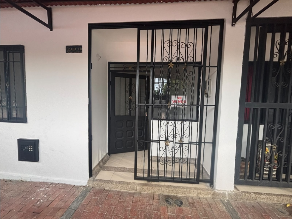 SE VENDE CASA EN LA URBANIZACION PORTAL DE MAURICIO, GIRARDOT. — foto 3