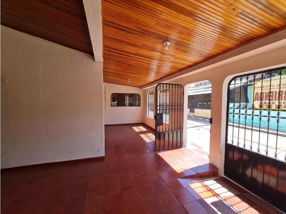 SE ARRIENDA AMPLIA CASA EN EL BARRIO KENNEDY, DE GIRARDOT. — foto 3