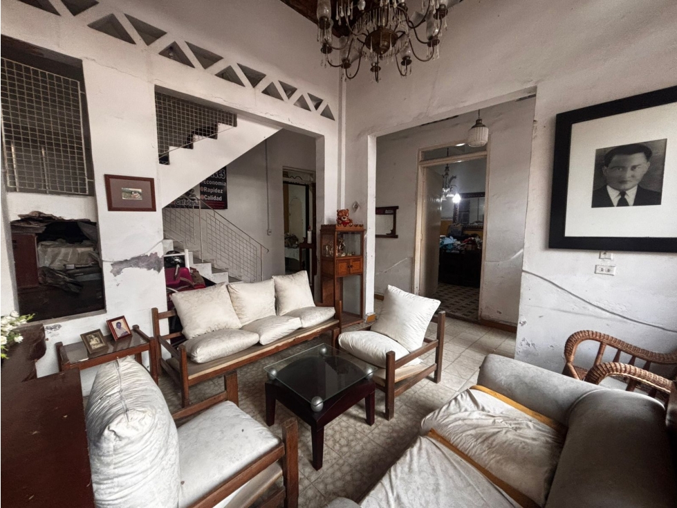 SE VENDE AMPLIA CASA EN BARRIO SUCRE, GIRARDOT — foto 5