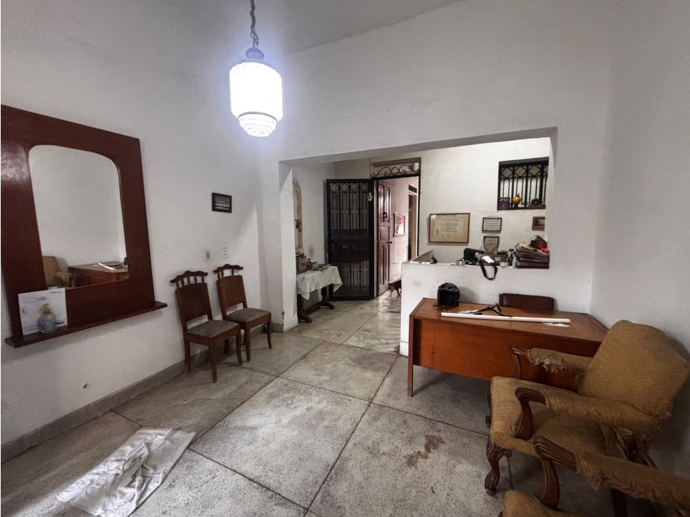SE VENDE AMPLIA CASA EN BARRIO SUCRE, GIRARDOT — foto 4