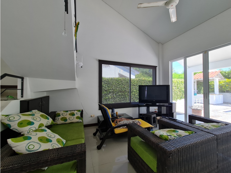 SE VENDE GRANDIOSA CASA EN VILLA MARIA - 2