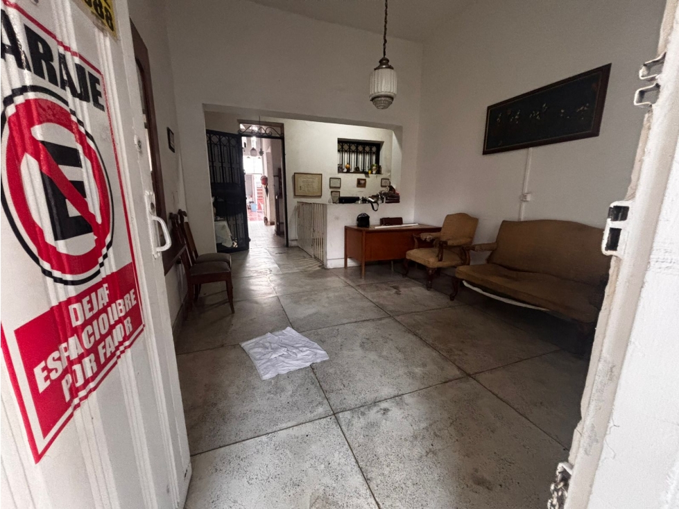 SE VENDE AMPLIA CASA EN BARRIO SUCRE, GIRARDOT — foto 2