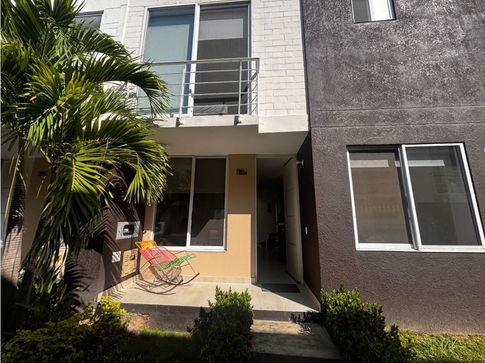 SE VENDE ACOGEDORA CASA EN BAHIA SOLERO-TORROSA, RICAURTE