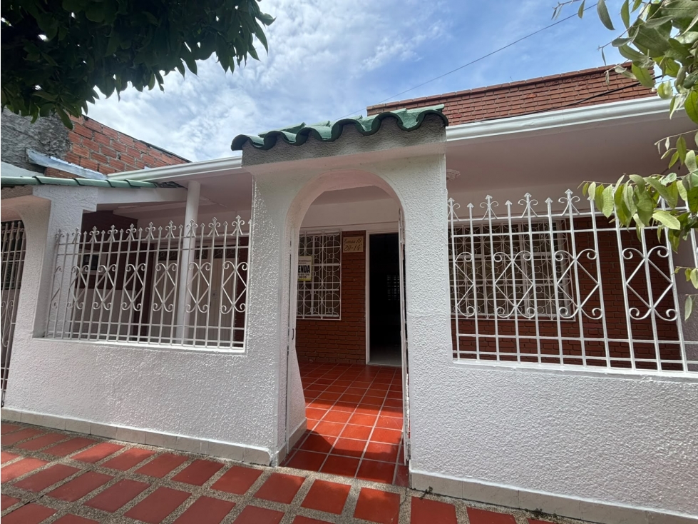 SE ARRIENDA CASA COMERCIAL EN EL BARRIO LAS QUINTAS, GIRARDOT. - 2