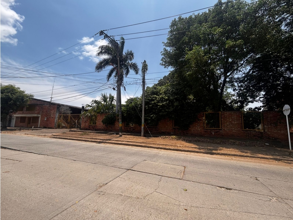 SE VENDE GRAN BODEGA COMERCIAL SECTOR URBANO, EN RICAURTE- CUND. - 4